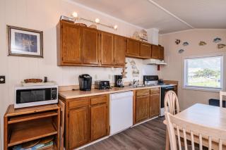 At Turtle Cottage by Oak Island Accommodations - Oak Island - 5