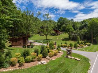 Apres Chalet at Eagles Nest - 0