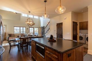 Woof Lodge at SweetGrass - Blowing Rock - 2