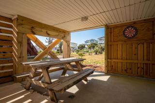 Changes In Attitudes by Oak Island Accommodations - Oak Island - 3