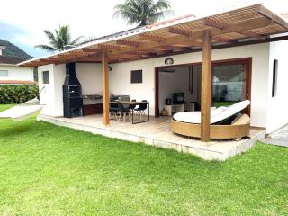 Linda Casa de Condomínio em Ubatuba - 9