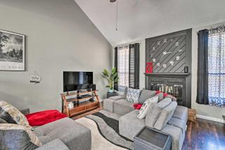 Updated Fayetville Townhome-Away-From-Home with Yard - 9