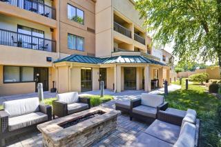 Courtyard by Marriott Dalton - 6