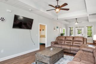 Pawsitively Paradise by Oak Island Accommodations - Oak Island - 2