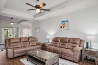 Pawsitively Paradise by Oak Island Accommodations - Oak Island - 1
