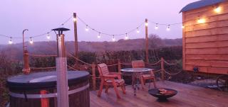 Forton House Shepherd's Huts - 1