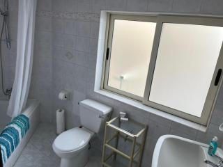 Groundfloor Apartment By The Sea, Fabulous Views - St Paul's Bay - 3