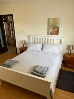Groundfloor Apartment By The Sea, Fabulous Views - St Paul's Bay - 2