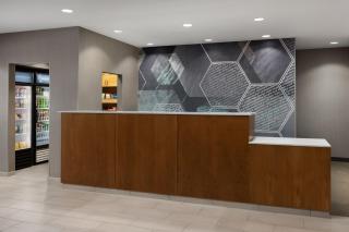 SpringHill Suites Fresno - Fresno - 3