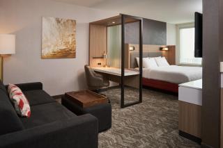 SpringHill Suites by Marriott Fort Myers Estero - 3