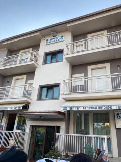 Hotel La Tavola Rotonda - Asís - 5