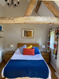 Hidden cottages Two lovely 1 bed cottages in peaceful surroundings, 1 with log burner - 2