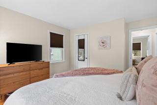 Isla's Landing - Lexington - 1