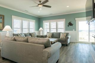 Wait N Sea by Oak Island Accommodations - 4