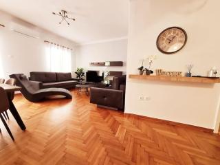 Lovely 2-Bedroom 4th Floor House Large Patio - Atene - 0