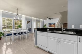 4 Bedrooms- 3 Bathrooms Lucaya Village 9-104 Lv - Kissimmee - 2