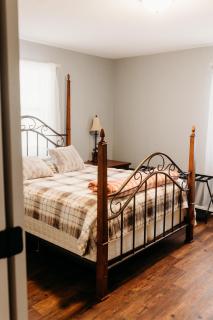 Rayburn's Drowsy Lane Retreat - - 7