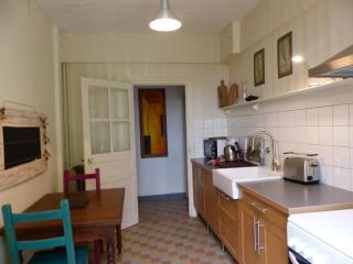 Gîte 6 pers avec piscine, terrasse et parc, idéal randos et détente - FR-1-489-436 - Arfeuilles - 4