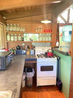 PELE'S SHALA - Sweet Seaview Sanctuary near Ocean, Beach, and Kalani! - Pahoa - 7