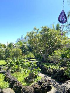 PELE'S SHALA - Sweet Seaview Sanctuary near Ocean, Beach, and Kalani! - Pahoa - 2