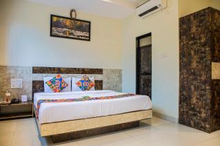 FabExpress Embassy Grand - Nr BKC - Bombay - 7