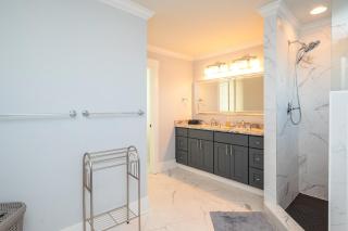 Long Call by Oak Island Accommodations - Oak Island - 2