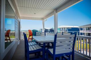 All Decked Out by Oak Island Accommodations - Oak Island - 4