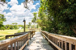 Beach Getaway Among The Oaks - Caswell Beach - 4