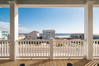 Maximum Adventure by Oak Island Accommodations - Oak Island - 3