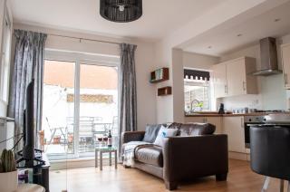 Bedford Road Garden Apartment with Free Parking, WiFi and Netflix - Kempston - 7