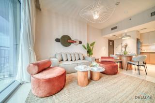 Elegant 1BR at Harbour Views Tower 1 by Deluxe Holiday Homes - 1