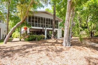 Beaching & Griping by Oak Island Accommodations - Oak Island - 9
