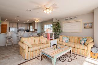 Fish Tales - Oak Island - 5