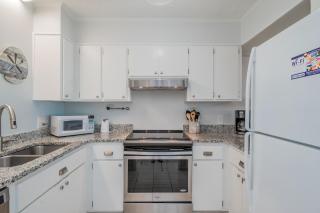 Barefeet Retreat - Caswell Beach - 4