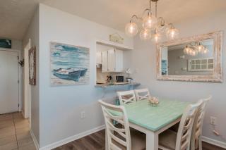 Barefeet Retreat - Caswell Beach - 2