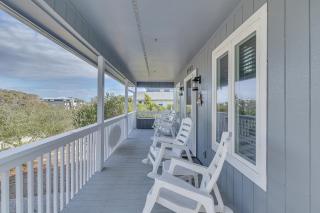 Saltwater Gospel by Oak Island Accommodations - Oak Island - 8