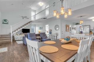 Saltwater Gospel by Oak Island Accommodations - Oak Island - 4
