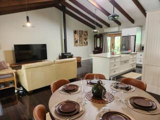 Rustic Queen of Leura - Leura - 7