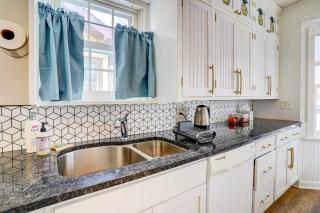 Charming Minneapolis Home Less Than 1 Mi to Lakes! - Minneapolis - 2