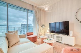 Alluring 1BR at Harbour Views Tower 1 by Deluxe Holiday Homes - Dubai - 2