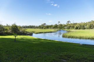 Lay Z Days by Oak Island Accommodations - 4