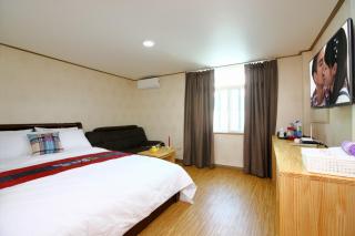 Traum Hotel & Condo - Gapyeong - 5