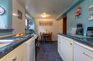Sylvie's Country Cottage North Devon - 3