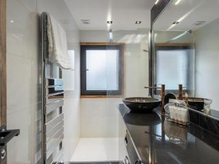 Appartement Rénové, 3 Chambres, Balcon ensoleillé, Proche Centre et Remontées Mécaniques à Megève - FR-1-569-26 - 5