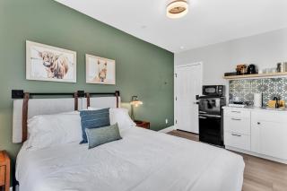 Single Bedroom - Queen Size. Heart of Downtown Vista - Vista - 0