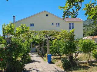 Apartments FIGA - Orebić - 0
