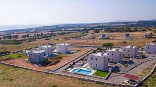 Villa Regina - Double Pool Paradise - Lakhania - 5