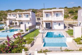 Regina Villa - Family Dream with double pool - Lacónia - 9