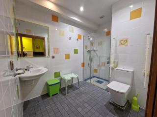 Pension Izar Bat Guesthouse - 7