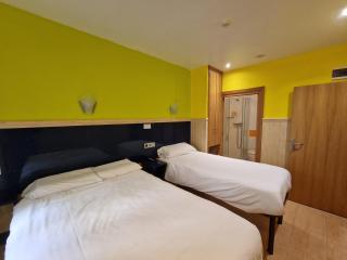 Pension Izar Bat Guesthouse - Saint-Sébastien - 6